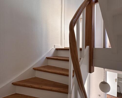 Nyrenoveret bolig med privat have og terrasse – centralt i Haderslev