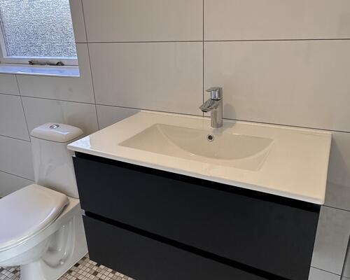 Nyrenoveret bolig med privat have og terrasse – centralt i Haderslev