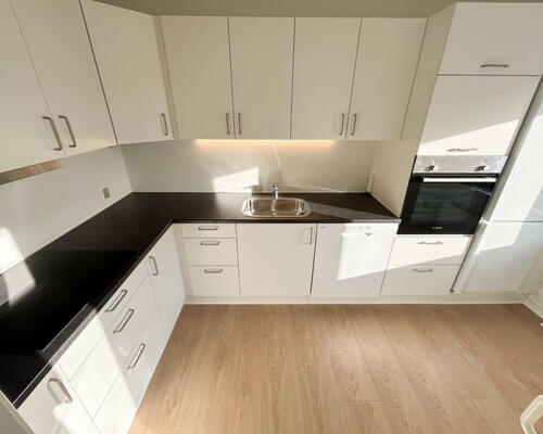 Lys og dejlig 2-værelses lejlighed med terrasse