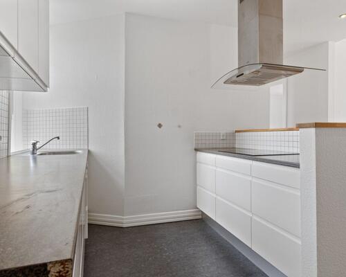 Rigtig lækker central lejlighed med sydvendt altan – Kan anvendes som delelejlighed for 3