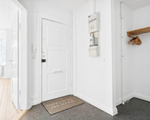 Rigtig lækker central lejlighed med sydvendt altan – Kan anvendes som delelejlighed for 3