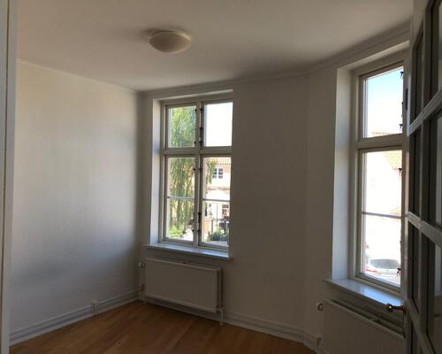 2v lejlighed i centrum, Algade. Tæt på havn og skov.