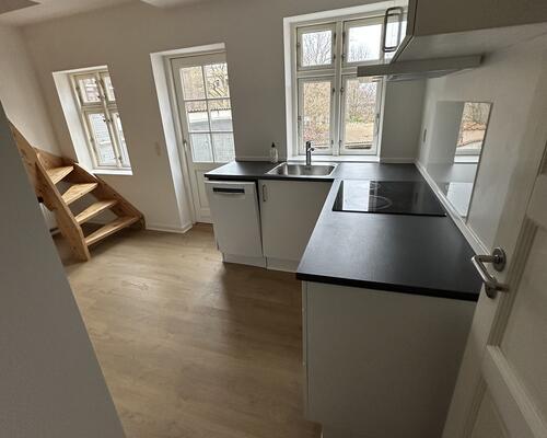 Nyistandsat 4 vær. i midtbyen.