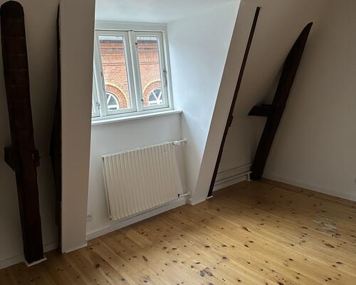 Nyistandsat 4 vær. i midtbyen.