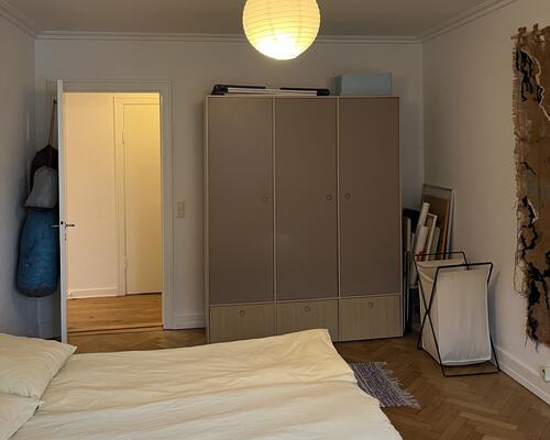 Lys og rummelig lejlighed på Skovvangsvej