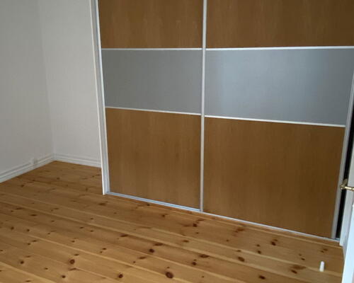 Lys 2-værelses på 69 m2 i Aalborg centrum – stor stue, opvaskemaskine og fælles vaskeri