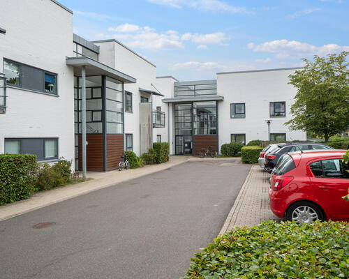 Skøn 3-værelses lejlighed ud til vandet i Skodsborg