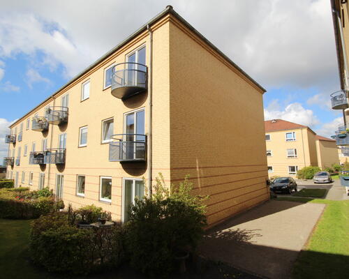 Fin 3 vær. lejlighed med egen altan er nu til leje i Viborg