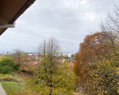 Rummelig 2-værelses lejlighed i Nørresundby