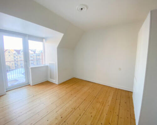 Dejlig 2-værelses lejlighed med altan