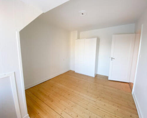 Dejlig 2-værelses lejlighed med altan