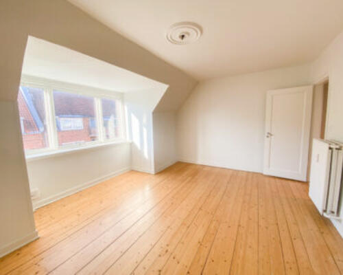 Dejlig 2-værelses lejlighed med altan