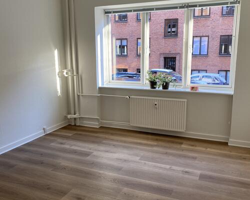 Skøn 3 vær. i vestbyen m. nyt køkken