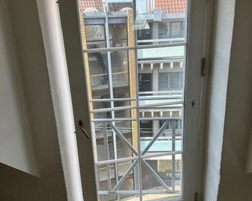 Loftlejlighed med hems