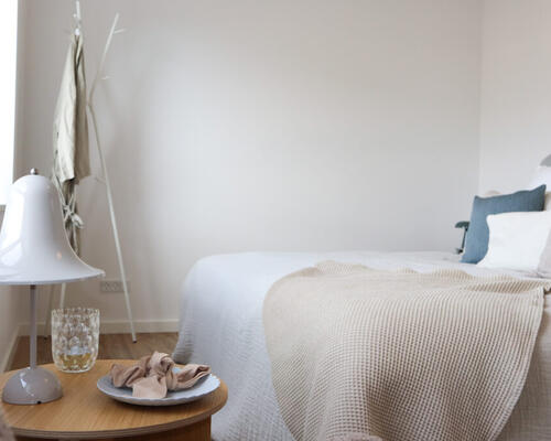 STILRENT RÆKKERHUS I JASMINPARKEN