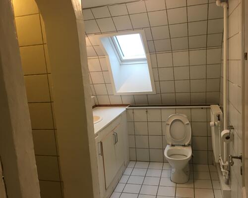 Stor 5. værelses lejlighed i Grenaa.