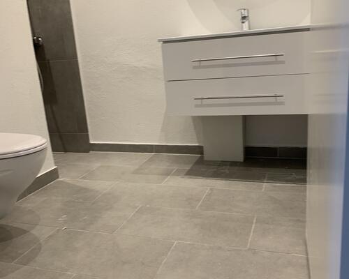 ✨ Flot & nyrenoveret 2-værelses lejlighed – 58 m² i Nørresundby ✨