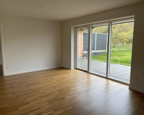 Flot rækkehus  med egen have