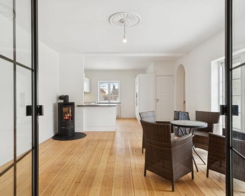 Nyrenoveret villa med central beliggenhed | Helsingør