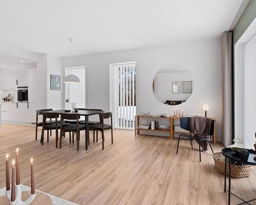 Moderne 4-værelses rækkehus med to skønne terrasser