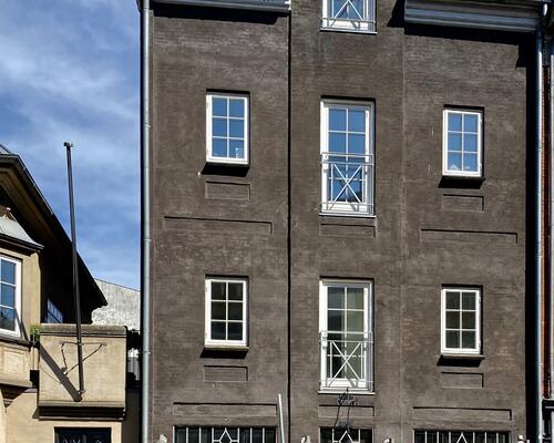 Loftlejlighed med hems