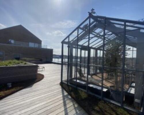 3-værelses lejlighed i nybygget ejendom, med fantastisk altan!