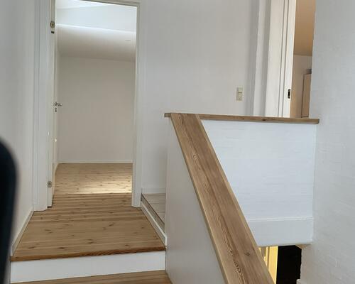 Nu udlejes en rummelig og charmerende 2-værelses + Stor tør kælder