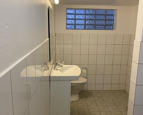 Nu udlejes en rummelig og charmerende 2-værelses + Stor tør kælder