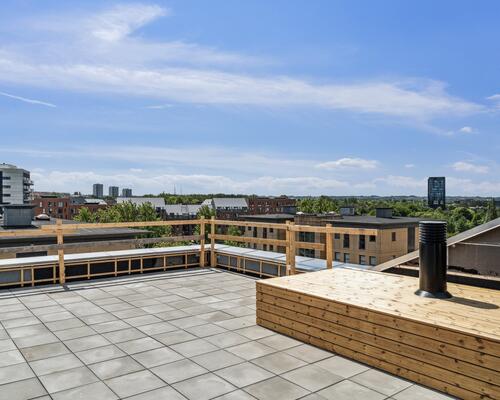 FLOT 1-VÆRELSES TÆT PÅ CERESBYEN