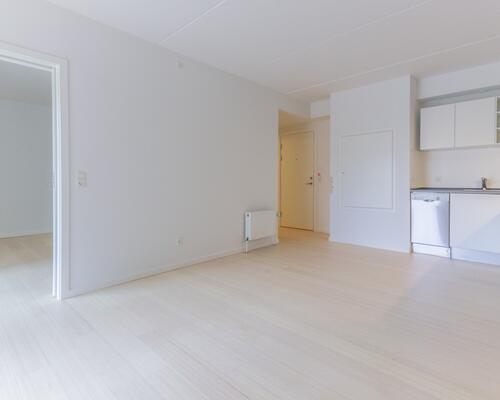 Stuelejlighed med stor privat terrasse