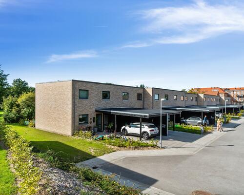 Lækkert 2 plans rækkehus med god rumfordeling.