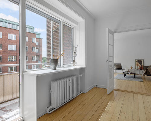 Stor 2 værelses lejlighed på 87 m²
