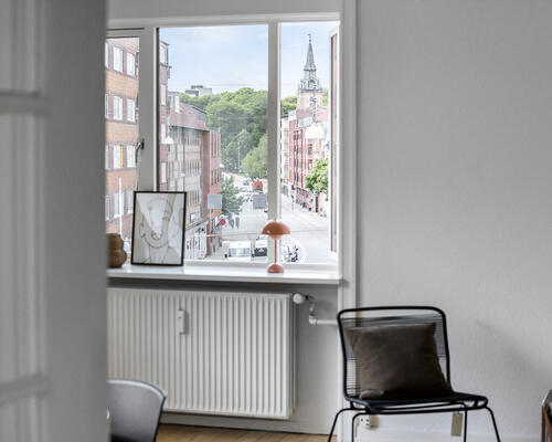 Stor 2 værelses lejlighed på 87 m²