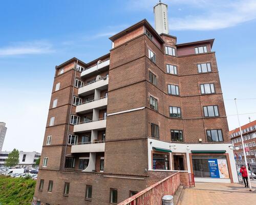 Stor 2 værelses lejlighed på 87 m²