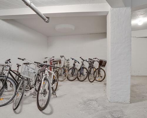 Stor 2 værelses lejlighed på 87 m²