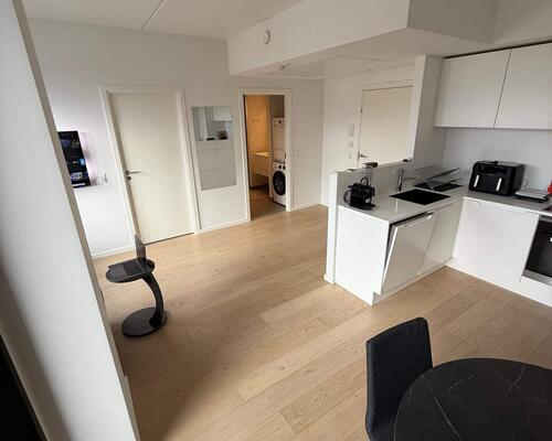 Lækker møbleret lejlighed | København SV.