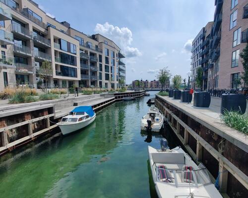 Lækker møbleret lejlighed | København SV.