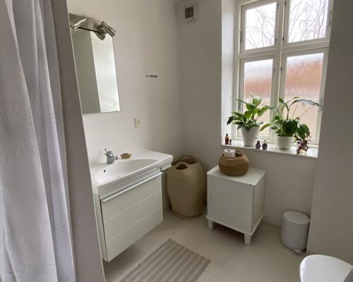 Skøn lys 2 vær. stue lejlighed i Nyborg – 58 Kvm