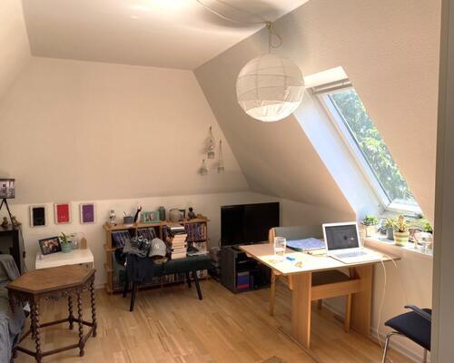 Stor delevenlig lejlighed i 2 plan, adgang til stor have og gratis parkering – 114 Kvm