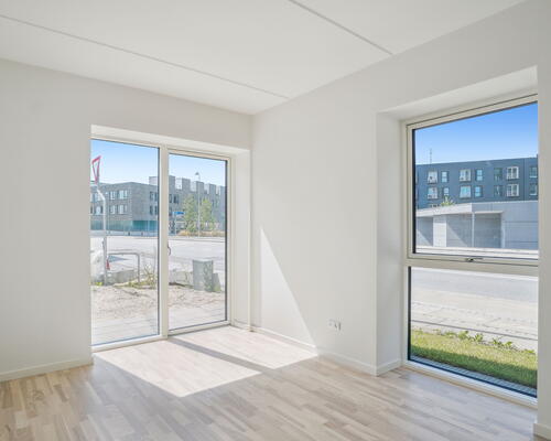 Egedal stationsby -  2 vær. lejebolig med altan med fin udsigt og godt lysindfald