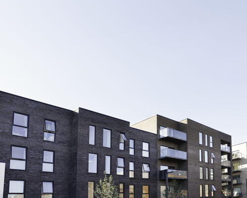 Egedal stationsby -  2 vær. lejebolig med altan med fin udsigt og godt lysindfald