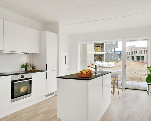 Egedal Stationsby - God 3 vær. lejlighed med privat terrasse ud mod de grønne områder