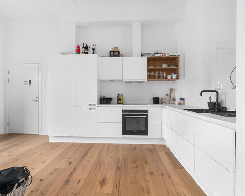 HELT UNIK 4-VÆRELSES LEJLIGHED MED GOD BELIGGENHED I AARHUS C