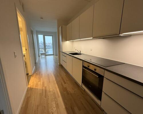 Hyggelig og delevenlig 2-værelses lejlighed med egen altan