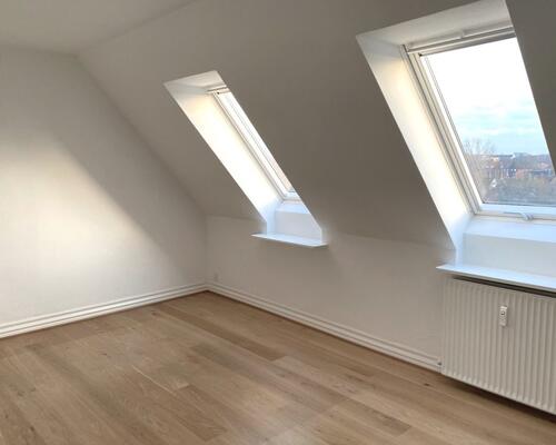 Penthouselejlighed med loft til kip, altan og en fantastisk udsigt- 90 Kvm