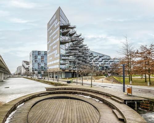 Arkitekttegnet lejlighed i V huset | København S.