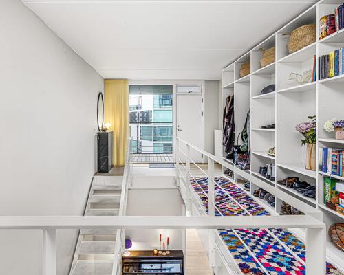 Arkitekttegnet lejlighed i V huset | København S.