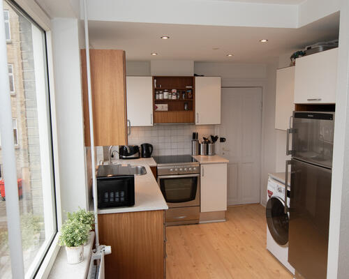 Lys og moderne 3,5 værelses lejlighed i Aalborgs vestby