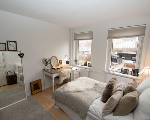 Lys og moderne 3,5 værelses lejlighed i Aalborgs vestby