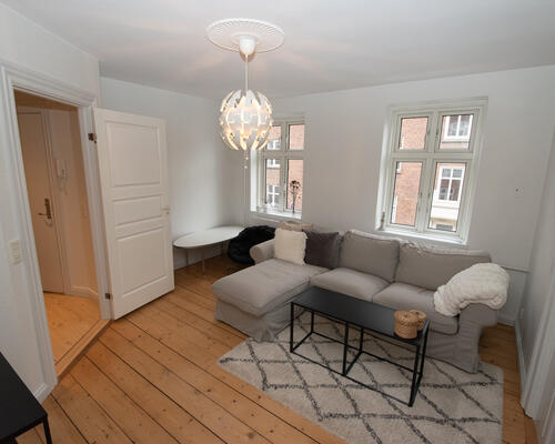 Lys og moderne 3,5 værelses lejlighed i Aalborgs vestby